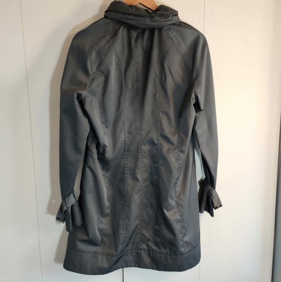 Calvin Klein rain jacket - Picture 3 of 4